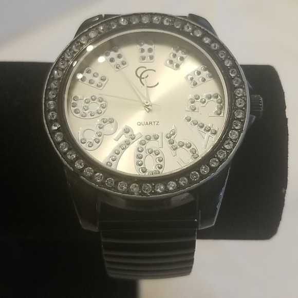 CHARMIMG CHARLIE Large Round Ladies Wristwatch - Picture 1 of 4